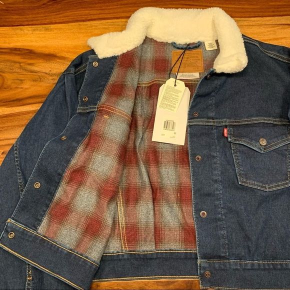SIZE M LEVI’S JEAN JACKET - Picture 5 of 8